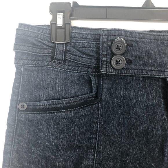Candie's Mid Rise Cuffed Jean Shorts Dark Wash Size 5 - Picture 3 of 9